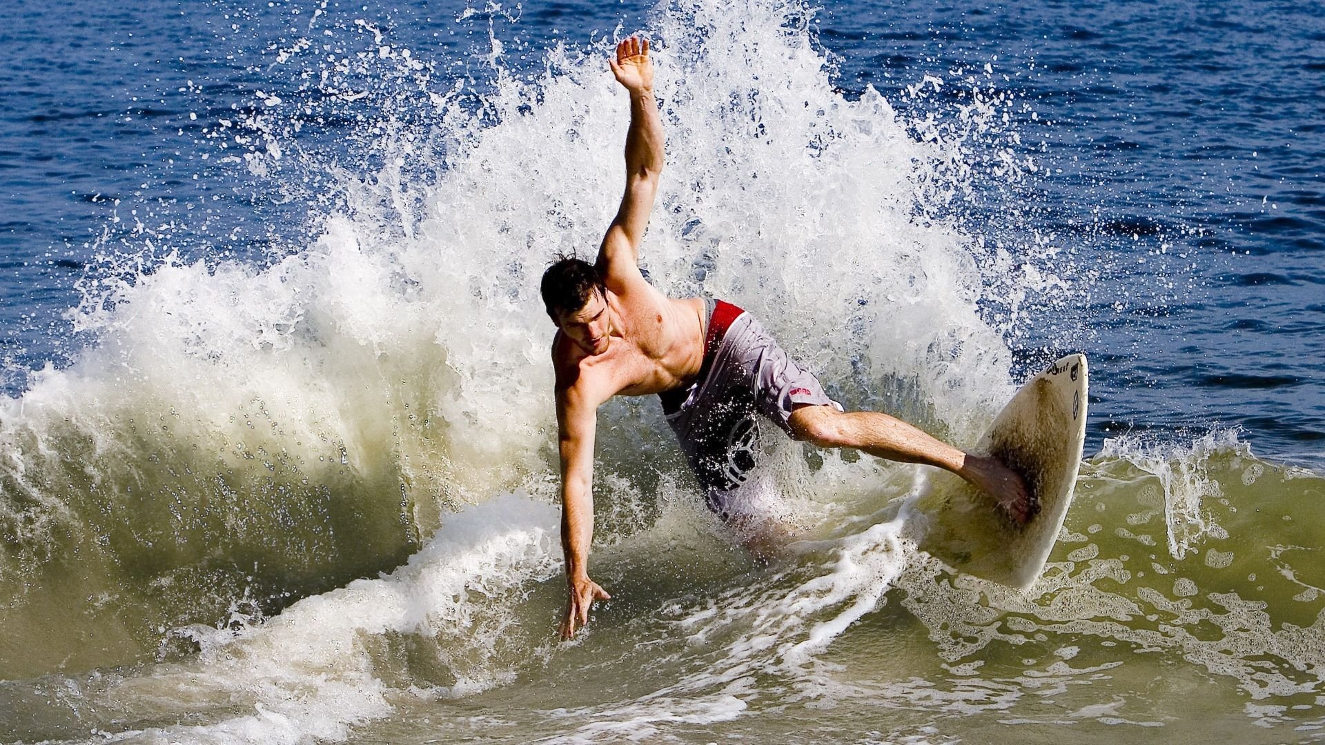 新罗马的凯旋，当瓜迪奥拉的足球哲学终结德国战车，福登成为关键先生