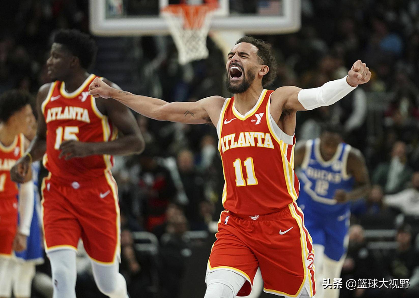 范弗利特攻防转换核心，湖人收割骑士