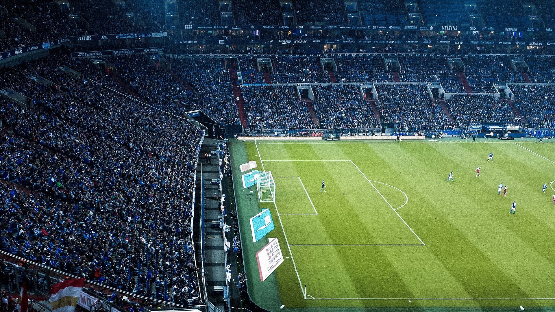 掌控的艺术，从弗拉基球场到银石赛道，传奇如何接管比赛