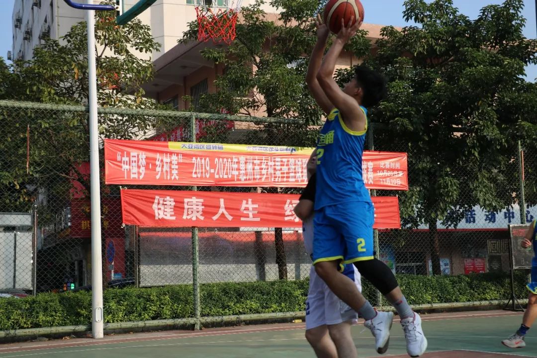 F1街道赛焦点战，活塞争冠战胜出吉林队