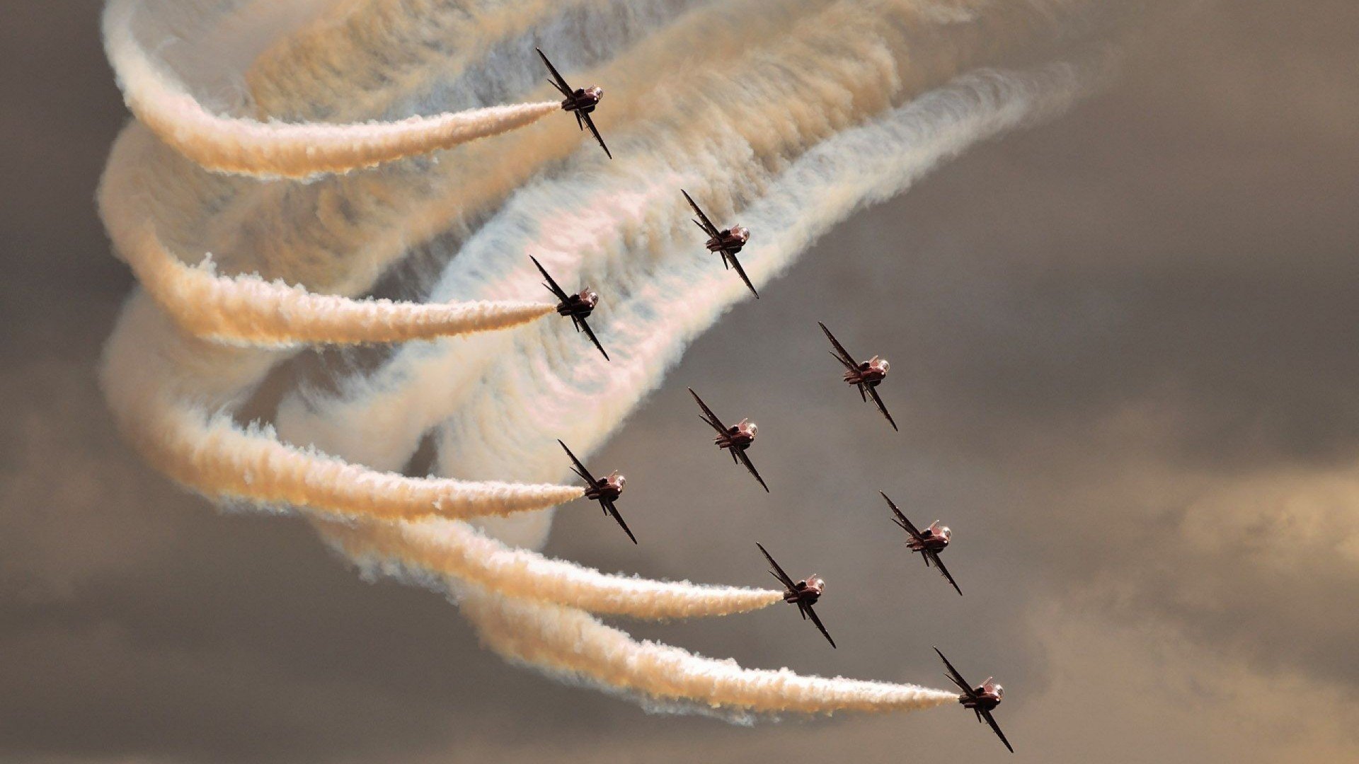 世俱杯决赛-极速对决，F1年度争冠焦点战，深圳队雷霆之势粉碎开拓者